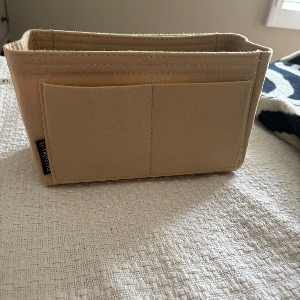 NWOT Beige felt Organizer for totes